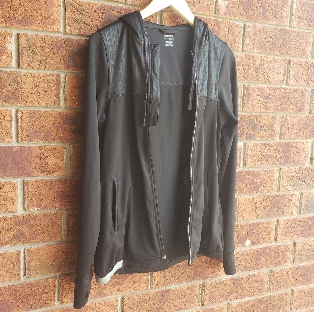 Reebok  Play Dry Reflective Black Jacket Size M - Picture 3 of 7